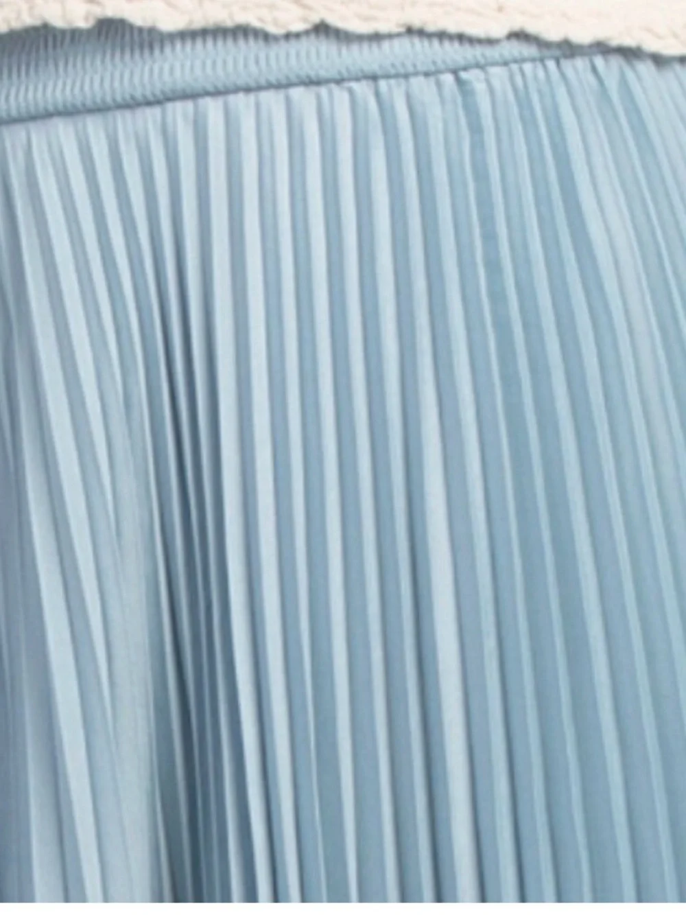 Elie Tahari flowing pleated